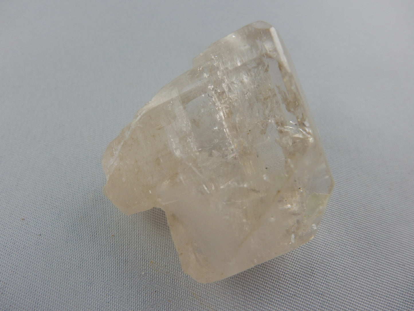 Topaz - Champagne Facet-grade