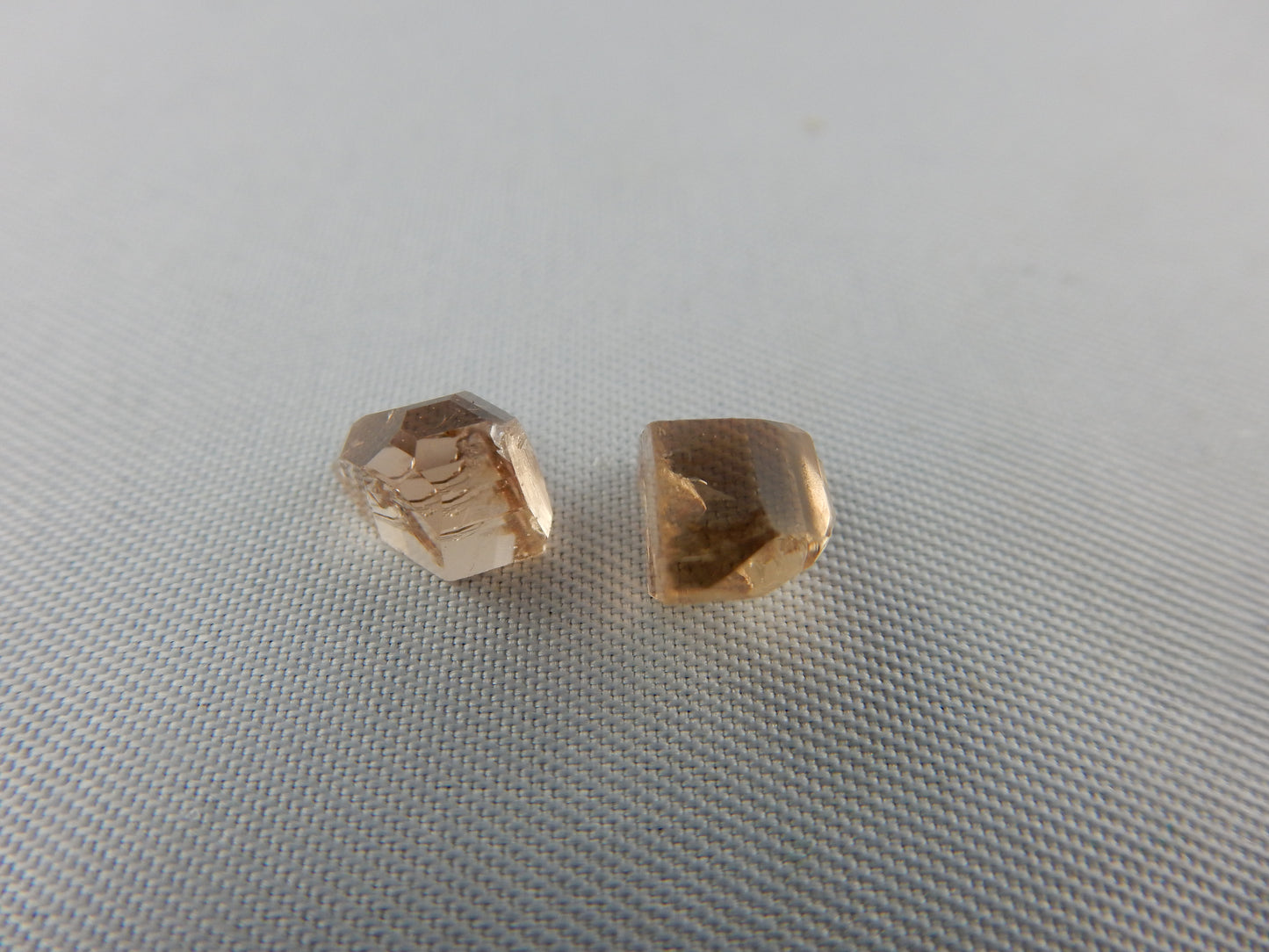 Topaz Gem Points - Lot (2 pcs)
