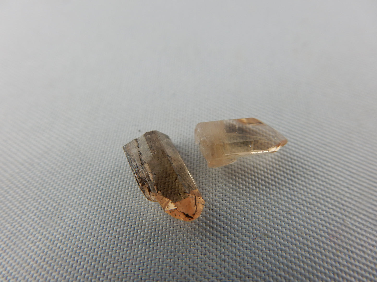 Topaz Gem Points - Lot (2 pcs)