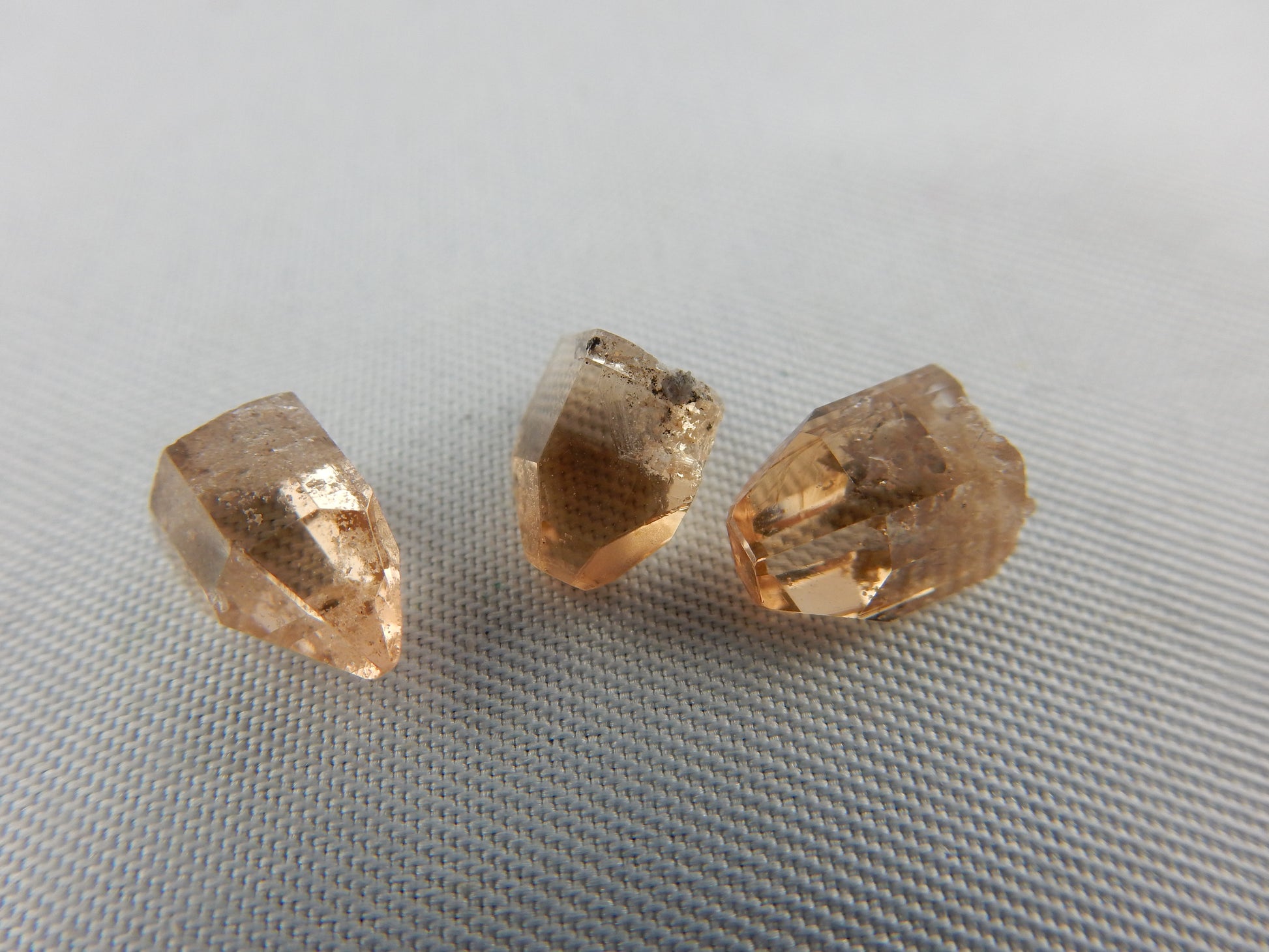 super clear-gemmy classic champagne colour undamaged terminated Topaz points