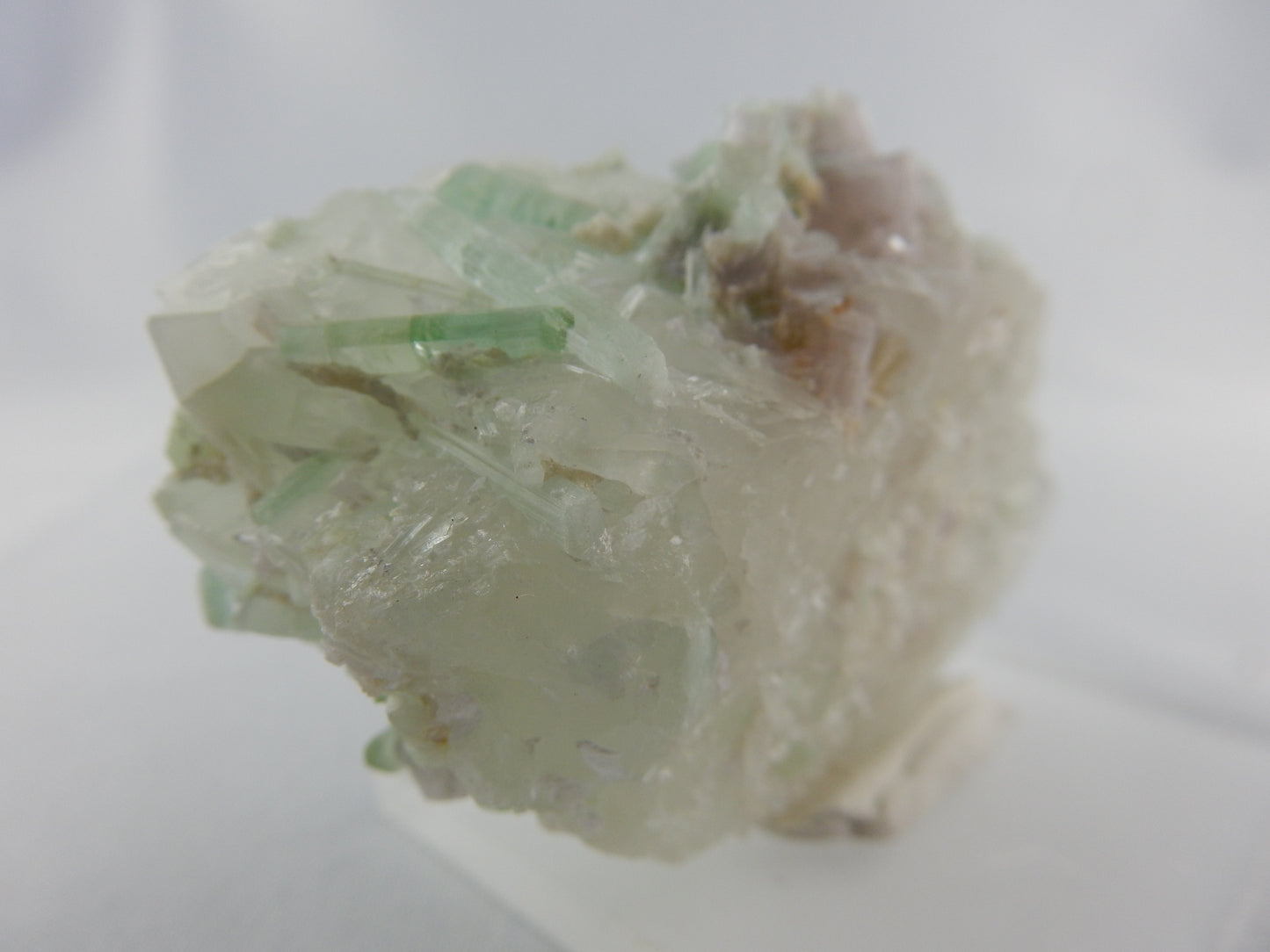 Tourmaline on Quartz