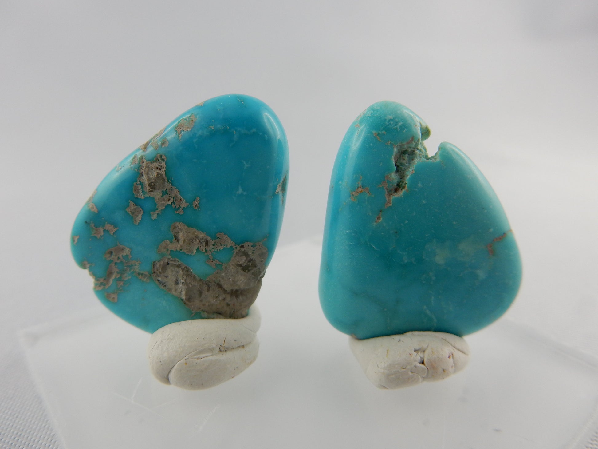 pretty matching classic "sky blue" sleeping beauty turquoise, mine is exhausted/closed many years ago