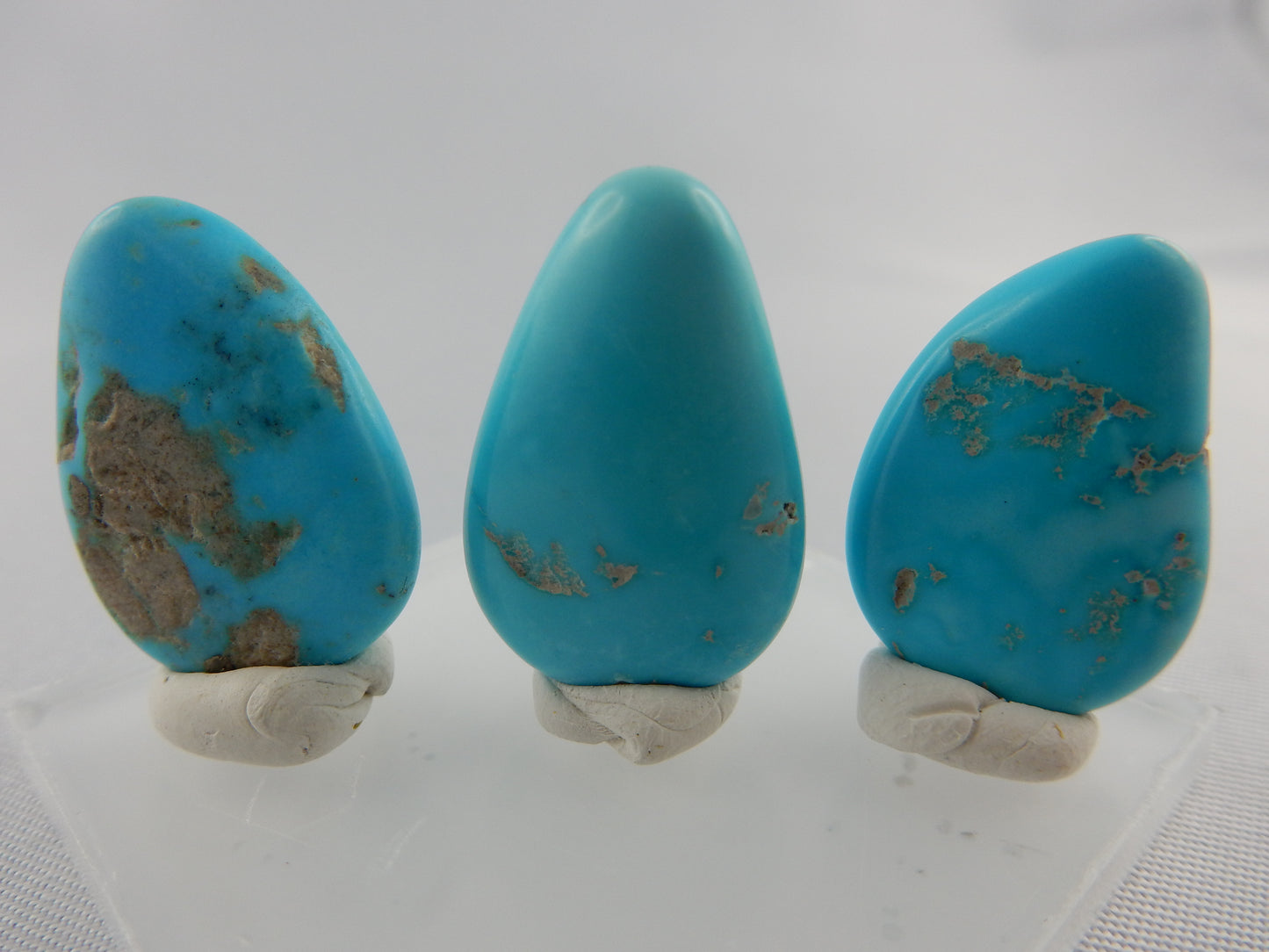 pretty matching classic "sky blue" sleeping beauty turquoise, mine is exhausted/closed many years ago