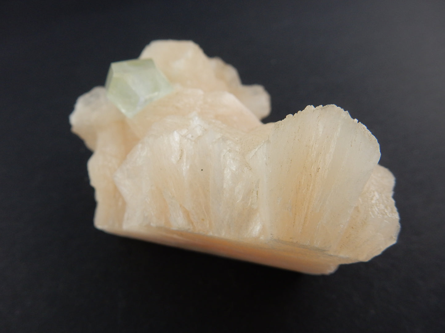 Apophyllite on Stilbite