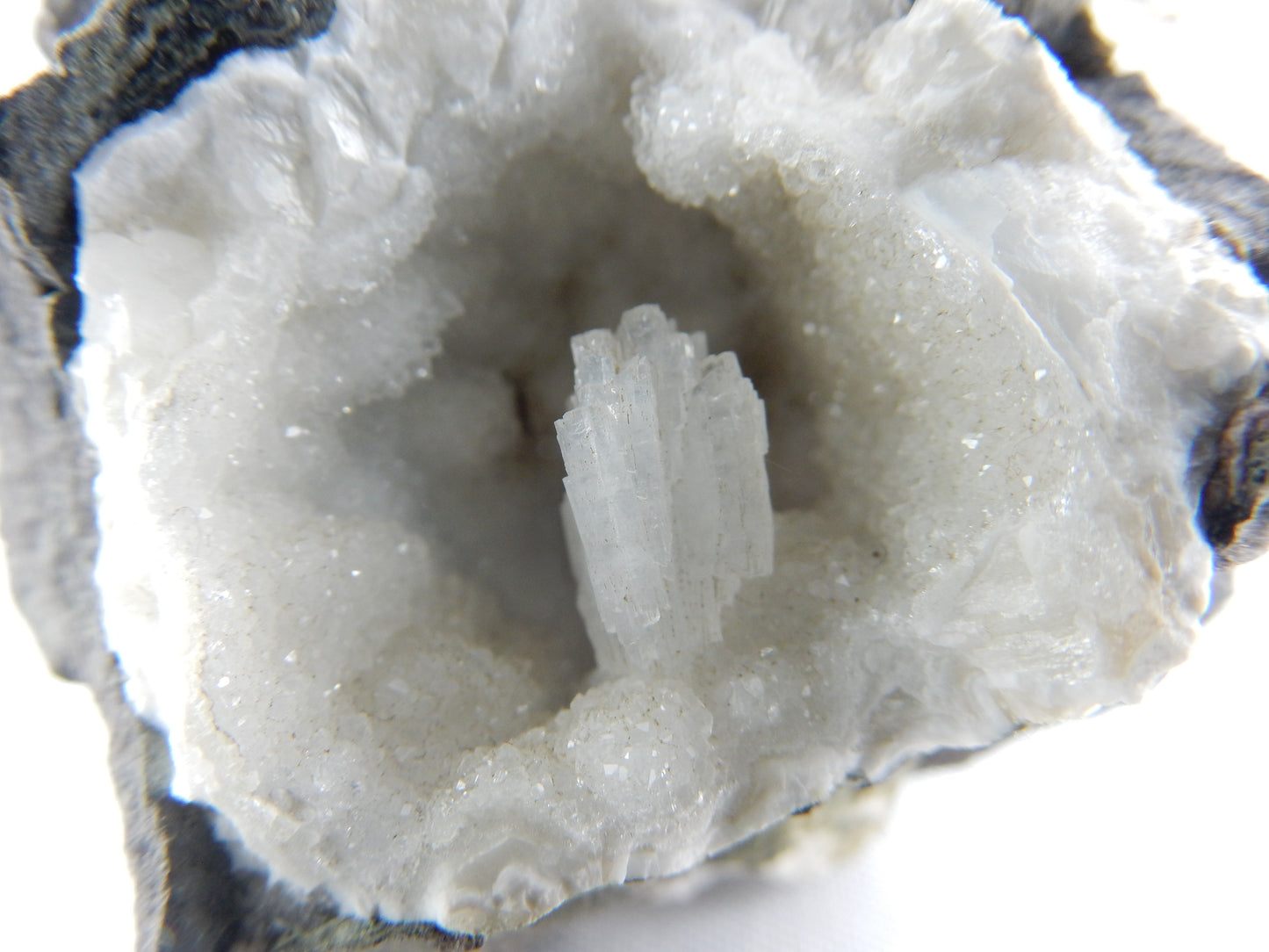 Chabazite in Basalt