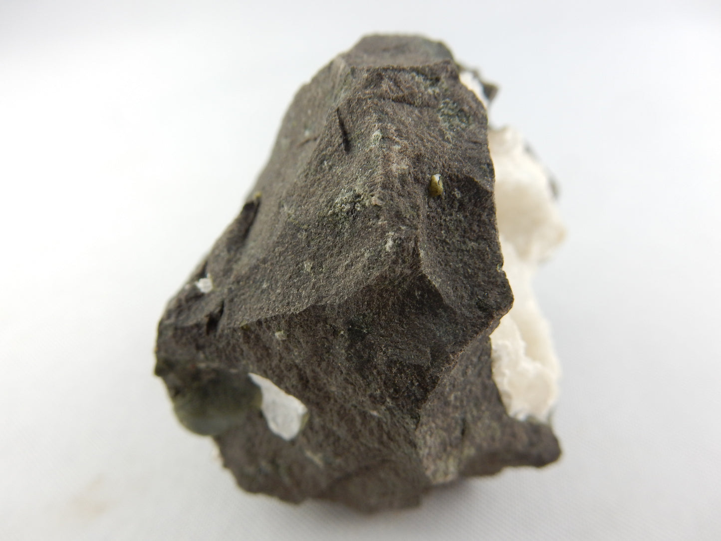 Chabazite in Basalt