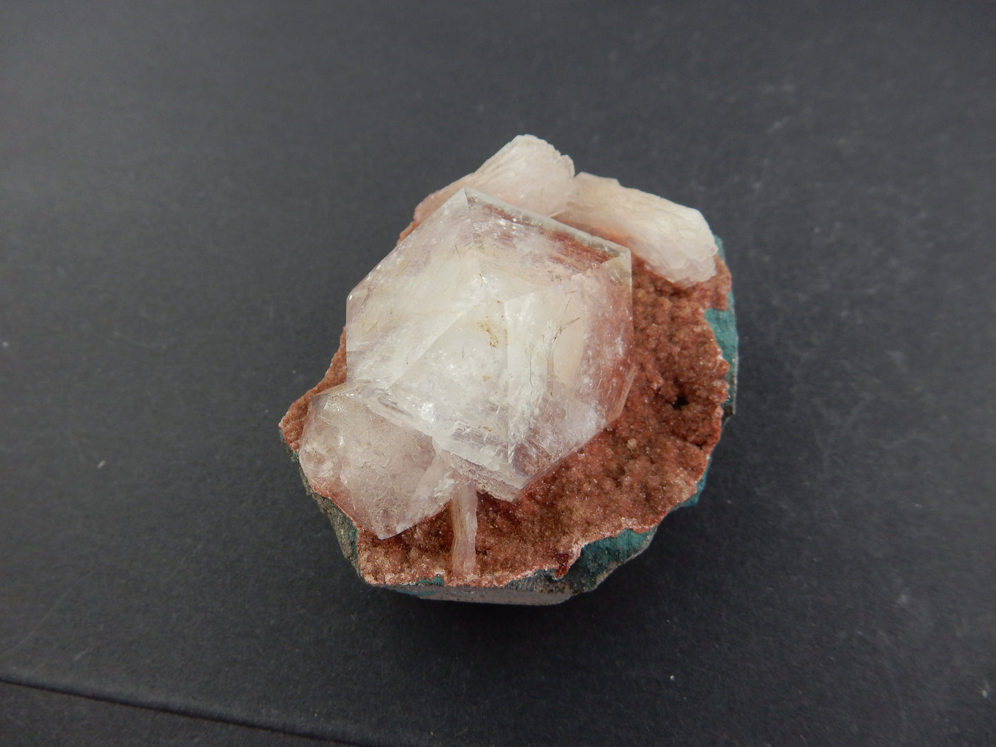 Apophyllite and Heulandite